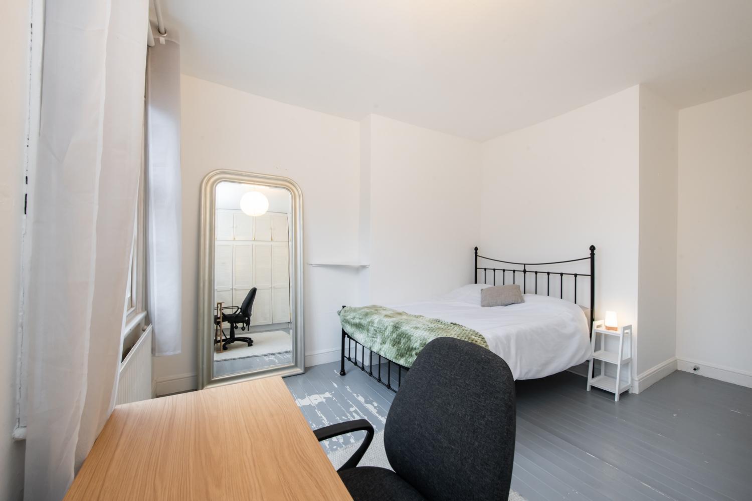 2-bed In The Heart Of Camden Апартаменты